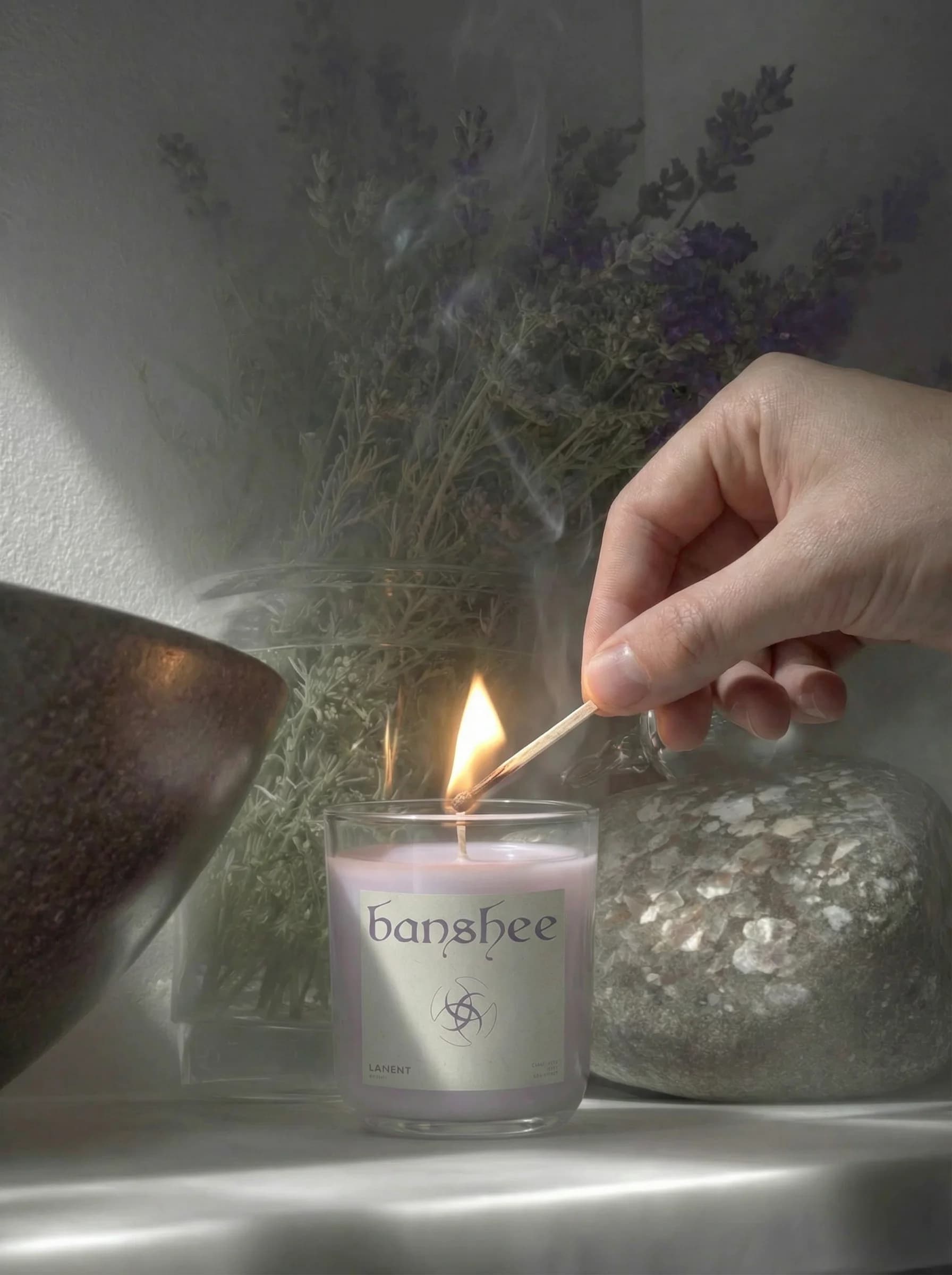Lament Candle by Banshee — Black rose, cold violet, rain accord, 220g / 7.8oz hand-poured candle