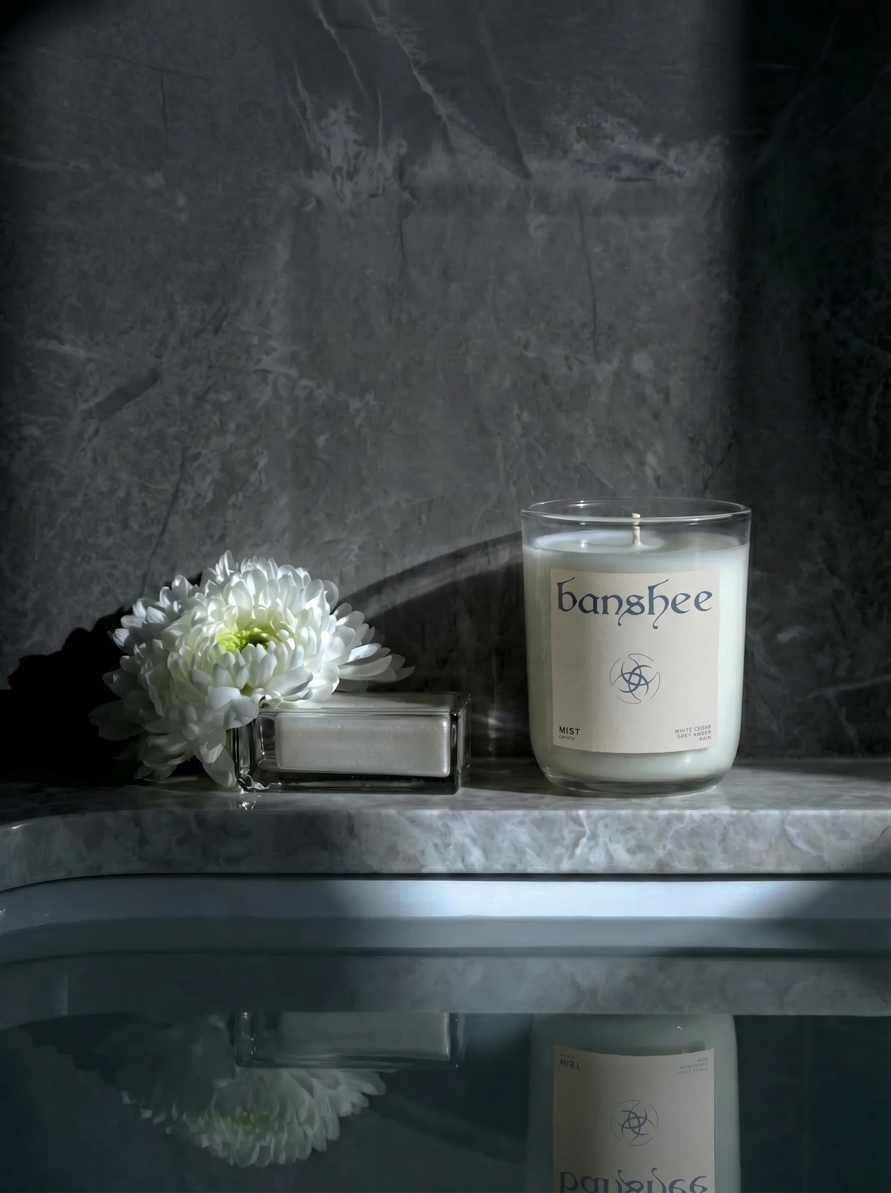 Mist Candle by Banshee — Sea mist, white tea, cold bergamot, 220g / 7.8oz hand-poured candle