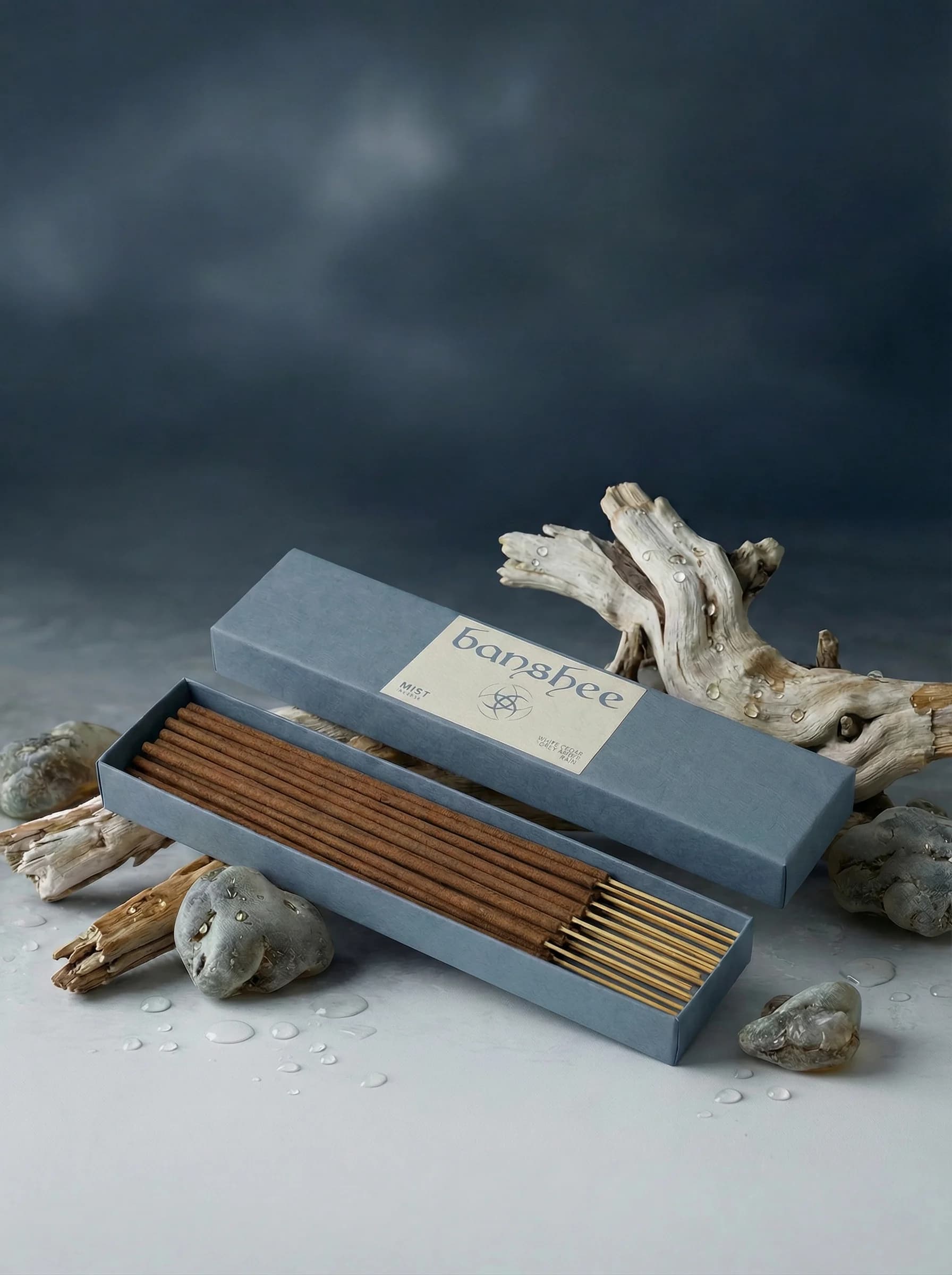 Mist Incense by Banshee — Sea mist, white tea, cold bergamot, 20 sticks / box hand-poured incense
