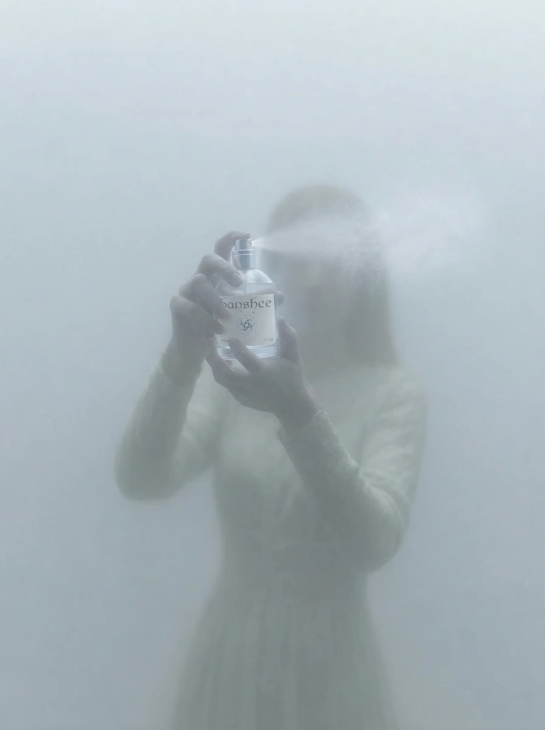 Mist Room Spray by Banshee — Sea mist, white tea, cold bergamot, 100ml / 3.4 fl oz hand-poured room spray