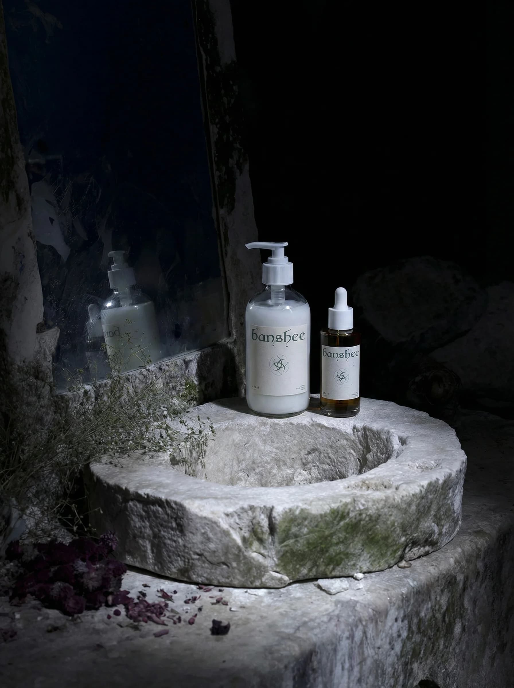 Peat Lotion by Banshee — Smoked peat, damp moss, black earth, 200ml / 6.8 fl oz hand-poured lotion